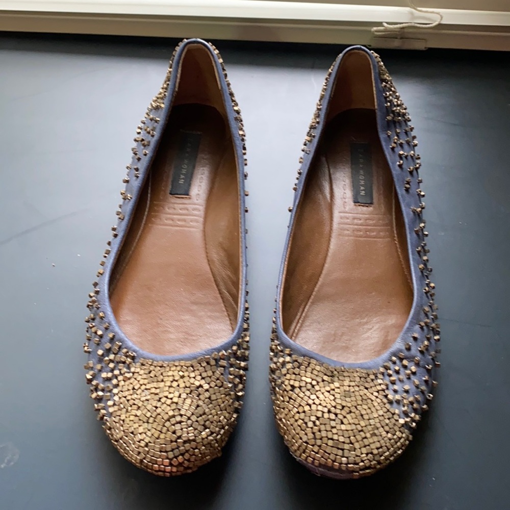Zara flats with stones